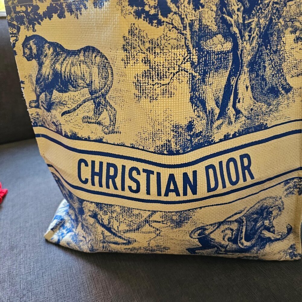 Christian Dior Straw Dioriviera Tote 42.5 x 37 x 15cm - Picture 7 of 11